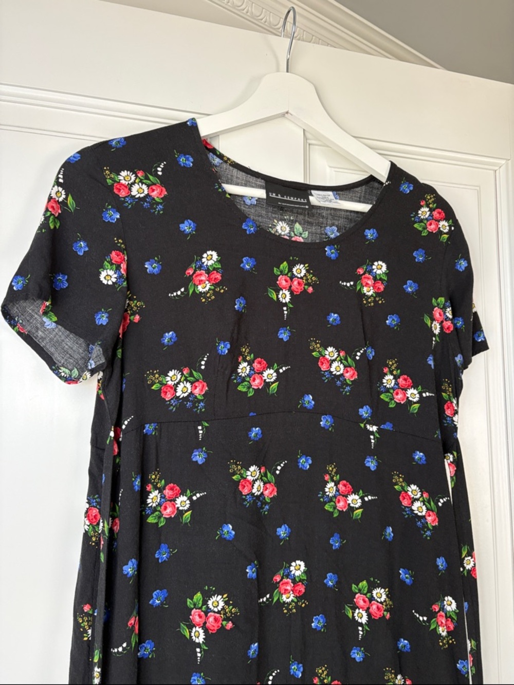 Vintage UM & Company Black Floral Short-Sleeve Swing Dress Medium size 9 10 - Picture 3 of 5